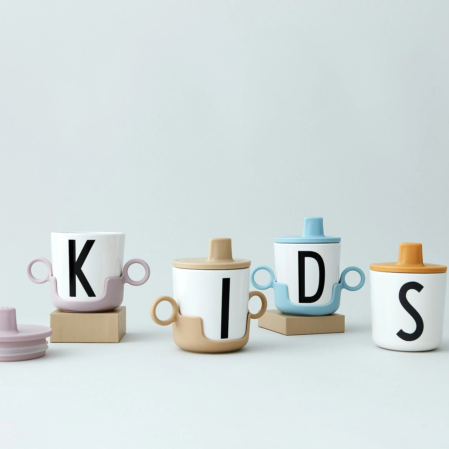 Design Letters Drink Deksel Voor Een EcozenĀ® Mok, Mustard - Image 2