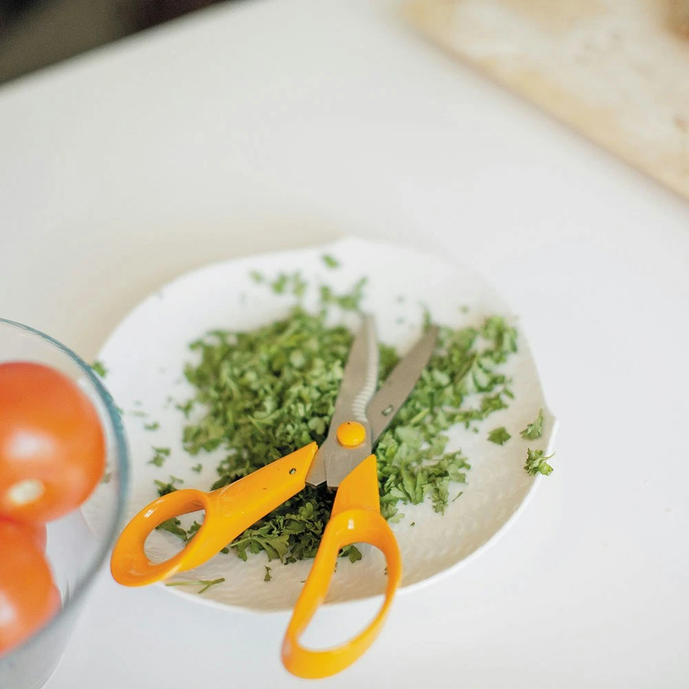 Fiskars Classic Kitchen Scissors, Orange - Image 3