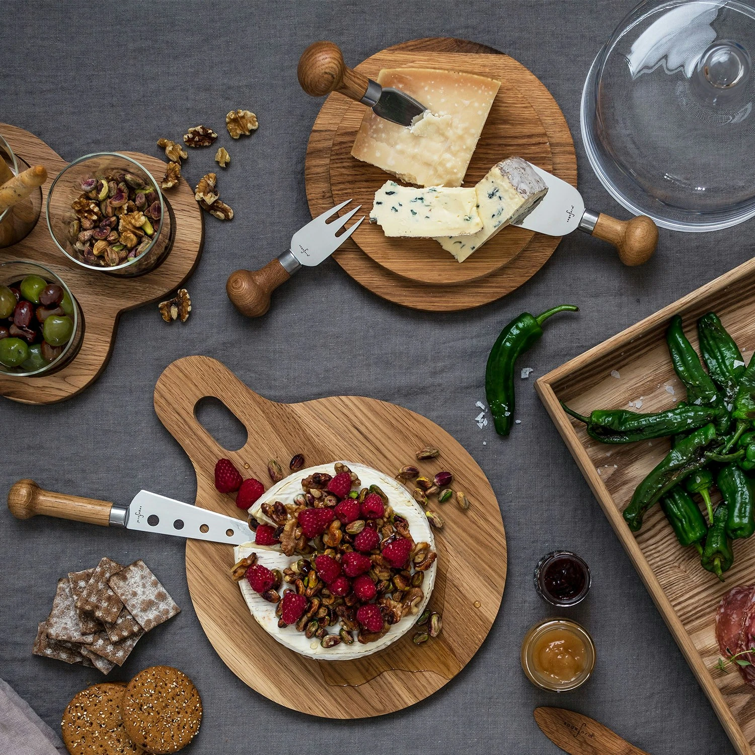 Sagaform Oval Oak Cheese Knife - Image 3