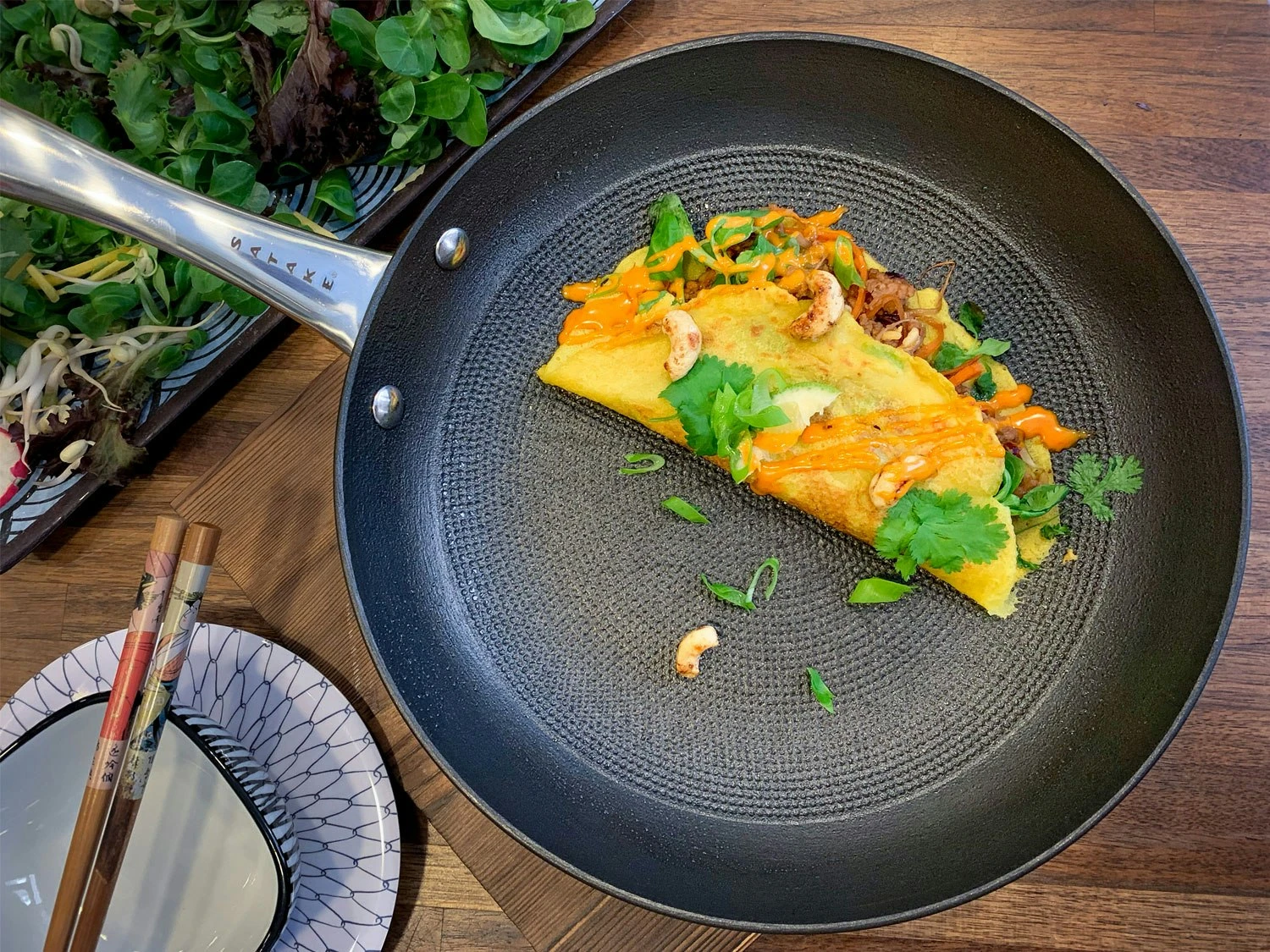 Satake Frying Pan Lightweight Cast Iron, Honeycomb Non-stick 26 Cm - Image 2